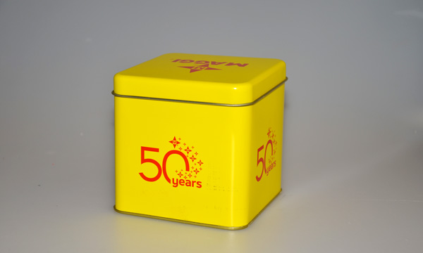 方形鐵盒.jpg 方形鐵盒.jpg