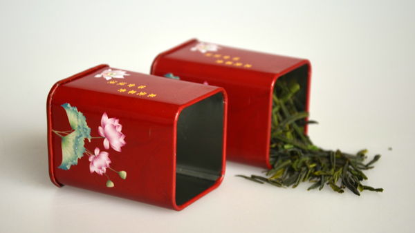 茶葉鐵盒.jpg 茶葉鐵盒.jpg