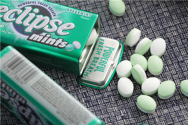 口香糖鐵盒包裝.jpg 口香糖鐵盒包裝.jpg