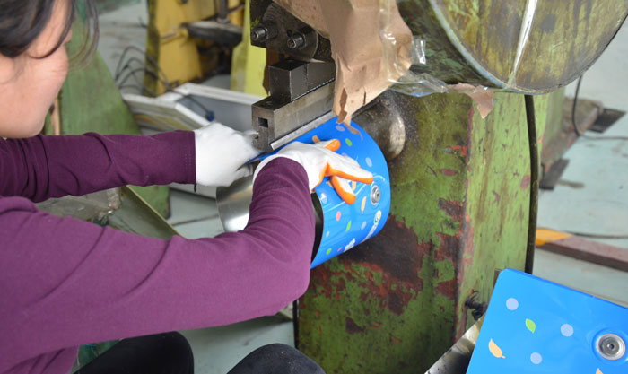 鐵盒加工過程 鐵盒加工過程