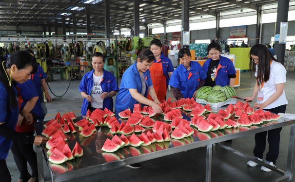 吃西瓜2.jpg 吃西瓜2.jpg