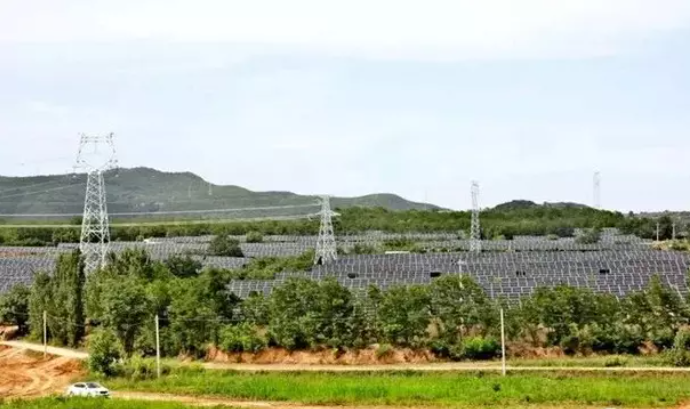 中國十三省最大光伏電站在這里！欽州康熙嶺的光伏電站能排上號了嗎？