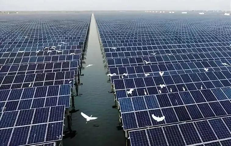 中國十三省最大光伏電站在這里！欽州康熙嶺的光伏電站能排上號了嗎？